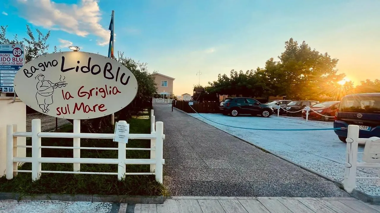 דירות לידו די קאמאיורה Lido Blu 0*,